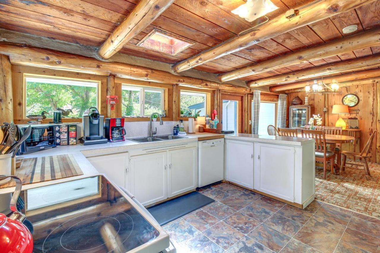 Rustic Bandon Log Cabin On 5 Acres Of Woodlands! Dış mekan fotoğraf